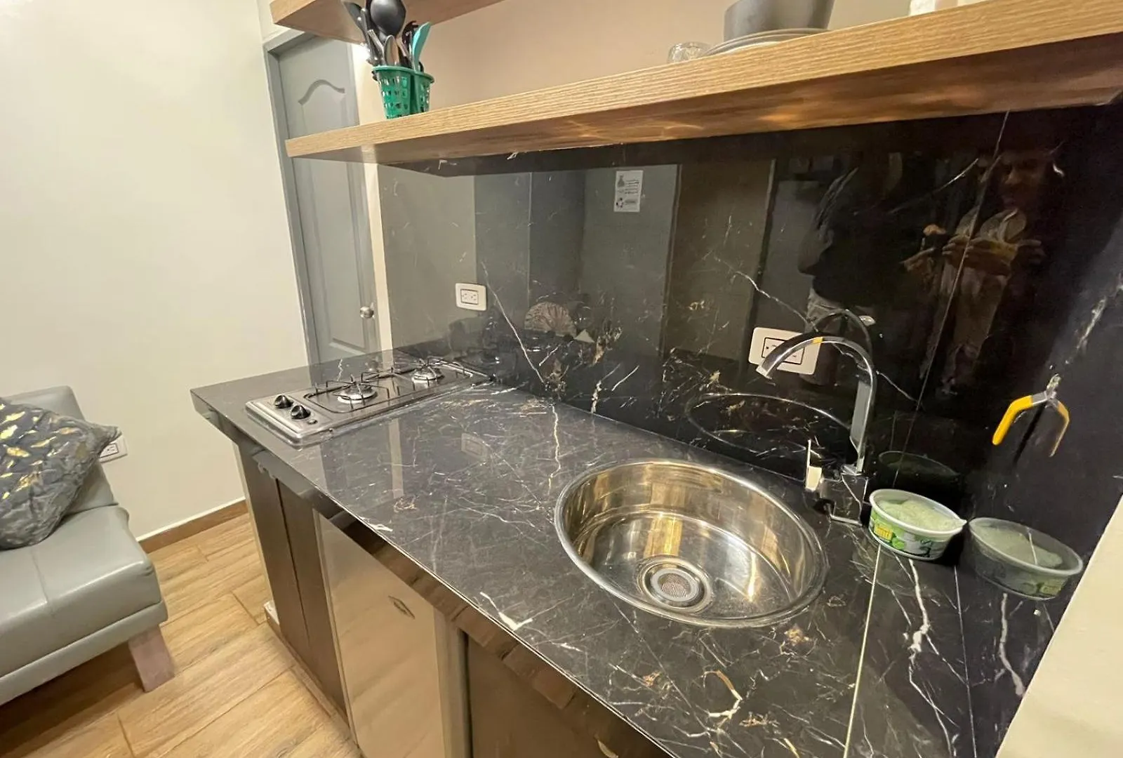 Apartament El Atico Loft Chiquito La 70 Laurles Estadio Medellín